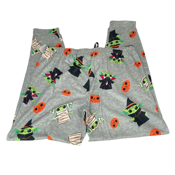 Star Wars The Mandalorian Baby Yoda Halloween Pajama Bottoms Gray Size Medium - Picture 4 of 7